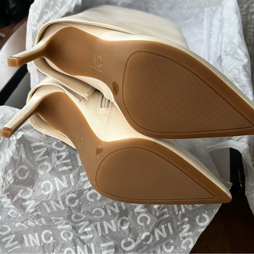 Elegant Cream Heeled Boots - Picture 6 of 8